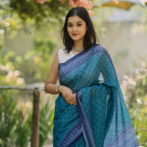 শুভ্র পল্লবী শাড়ী