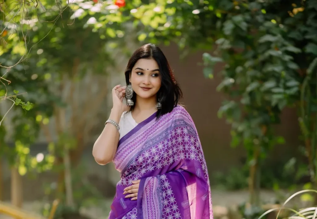 নীলিমা রূপসী শাড়ী