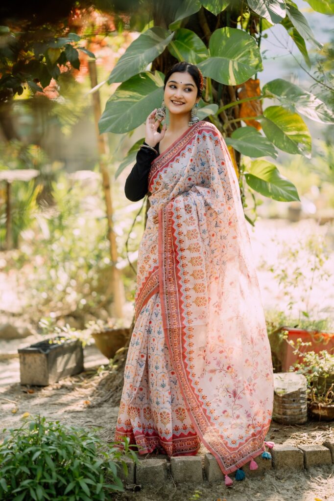 শিশিরবেলা শাড়ী